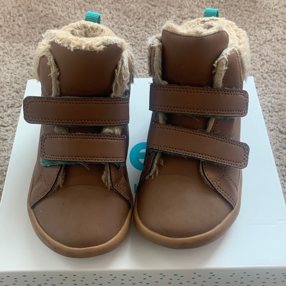 Ten Little Boots size 10, like new